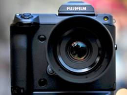 Fujifilm GFX100 - prv zbery