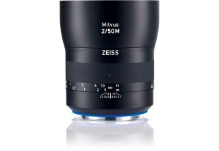 ZEISS Milvus 50mm f/2 T* Makro pre Canon (3 roky zruka)