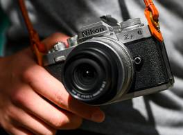 Nikon Z fc - mirrorless v retro štýle