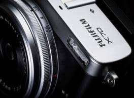 FujiFilm X70 FujiFilm X70