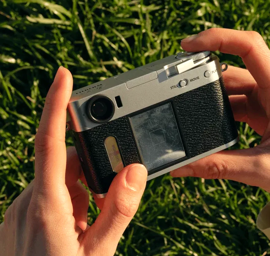 FUJIFILM X half 