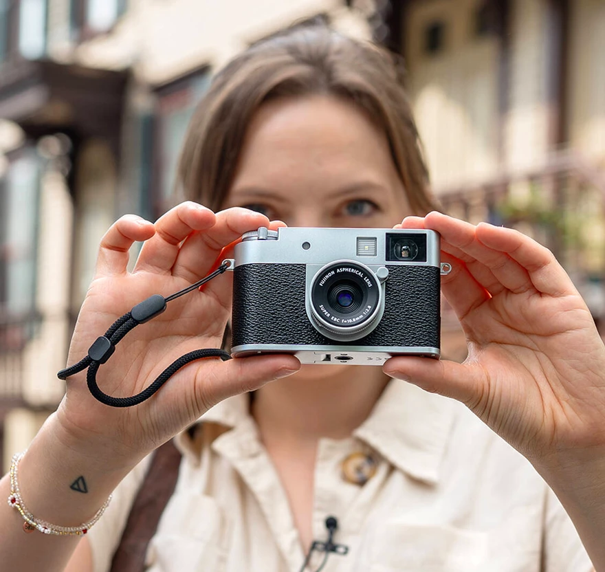 FUJIFILM X half 