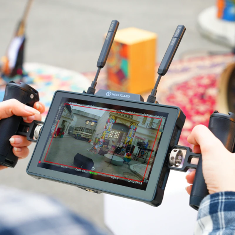 Hollyland Pyro 5 & 7 Wireless Transceiver Monitor Kit