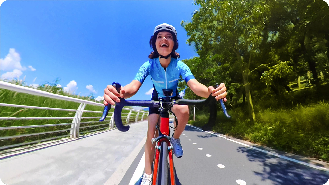 Insta360 drziak na riadidla bicykla POV third person 