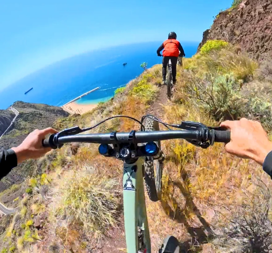Insta360 X5
