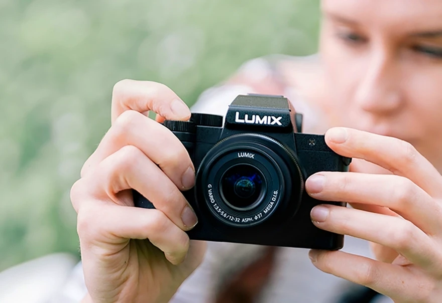 Panasonic LUMIX G100