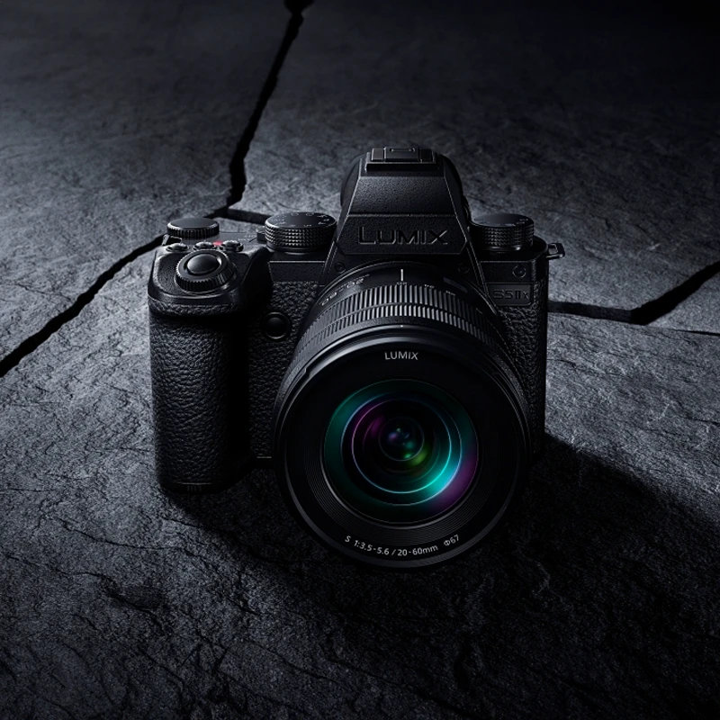 Panasonic Lumix DC-S5IIX