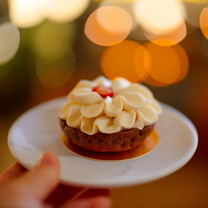 Canon RF 45mm f/1.2 STM