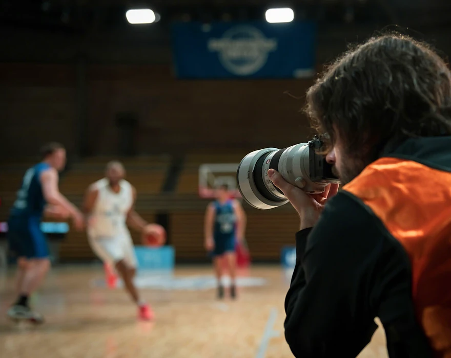 sony 50-150mm f2 gm