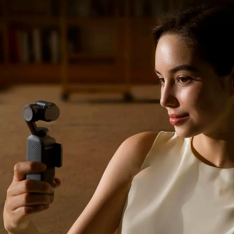 DJI Osmo Pocket 4