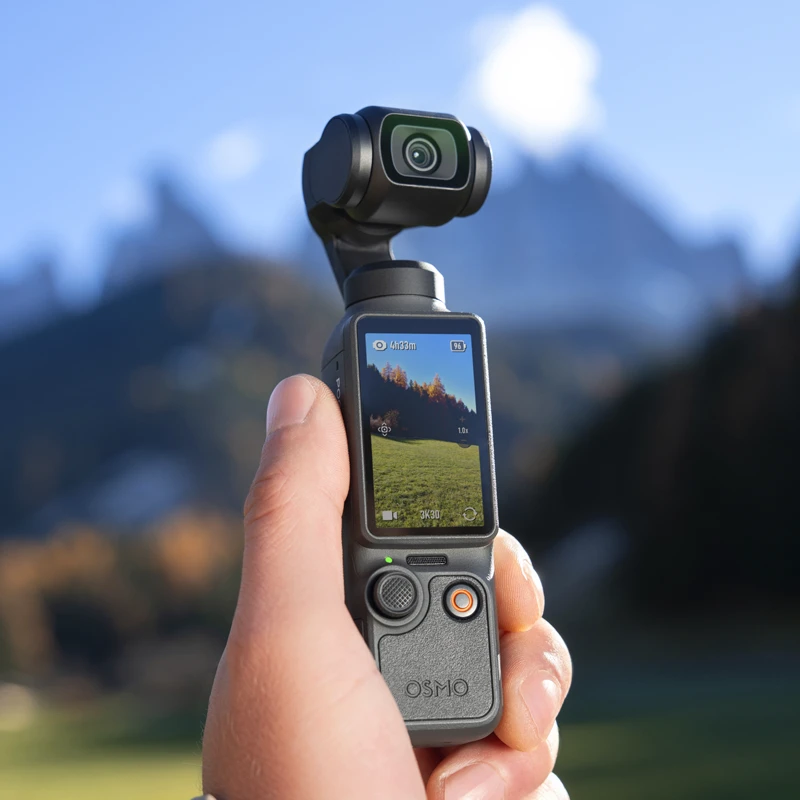 DJI Osmo Pocket 4