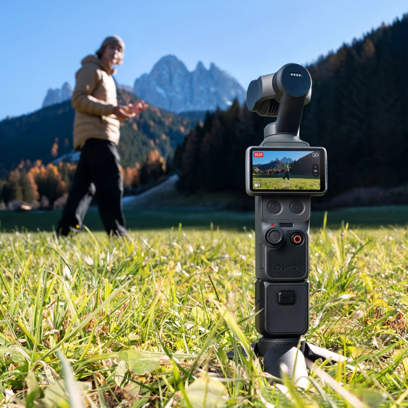 DJI Osmo Pocket 4