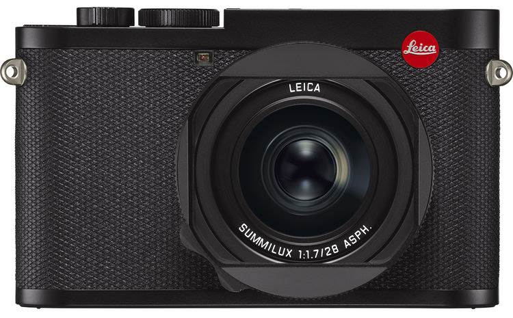 Leica q2 front