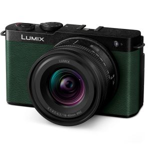 Panasonic Lumix S9 Zelen + S 18-40mm f/4.5-6.3