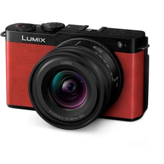 Panasonic Lumix S9 erven + S 18-40mm f/4.5-6.3