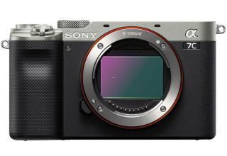 Sony Alpha a7C silver (3 roky zruka)