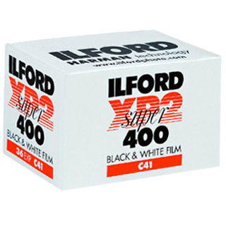 Ilford XP2 Super 400 135-36 �iernobiely film