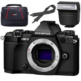 Olympus OM-D E-M5 Mark II telo black + blesk + TAKA Zadarmo !