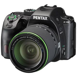 Pentax K-70 + DA 18-135mm