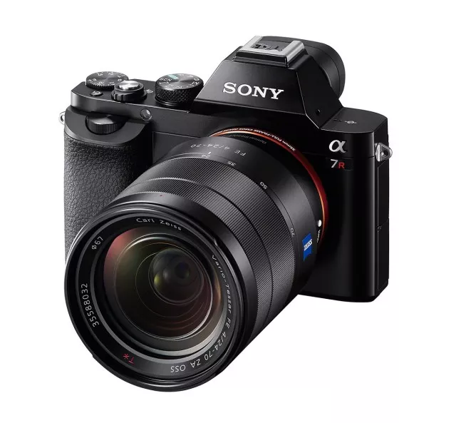 Sony SEL 24-70mm f4 Vario-Tessar® T* Zeiss ( 3 roky záruka Sony SEL 24-70mm f4 Vario-Tessar® T* Zeiss ( 3 roky záruka
